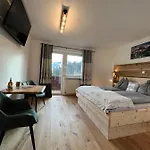 Berghof Haselsberger Konukevi Sankt Johann in Tirol