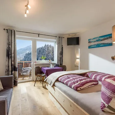 Berghof Haselsberger Pensión Sankt Johann in Tirol