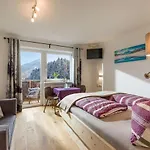 Berghof Haselsberger Pensjonat Sankt Johann in Tirol
