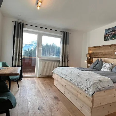 Berghof Haselsberger Pensión Sankt Johann in Tirol