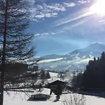 Berghof Haselsberger Гостевой дом Санкт-Йоганн